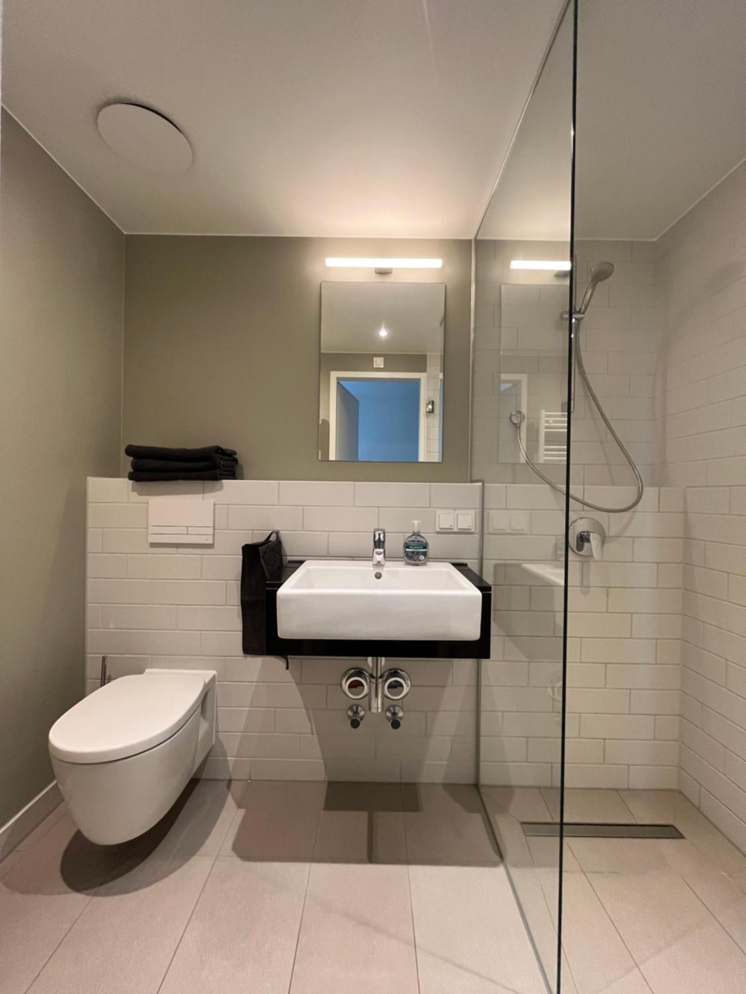 1,5 Zimmer Apartment über den Wolken Berlin Exterior foto